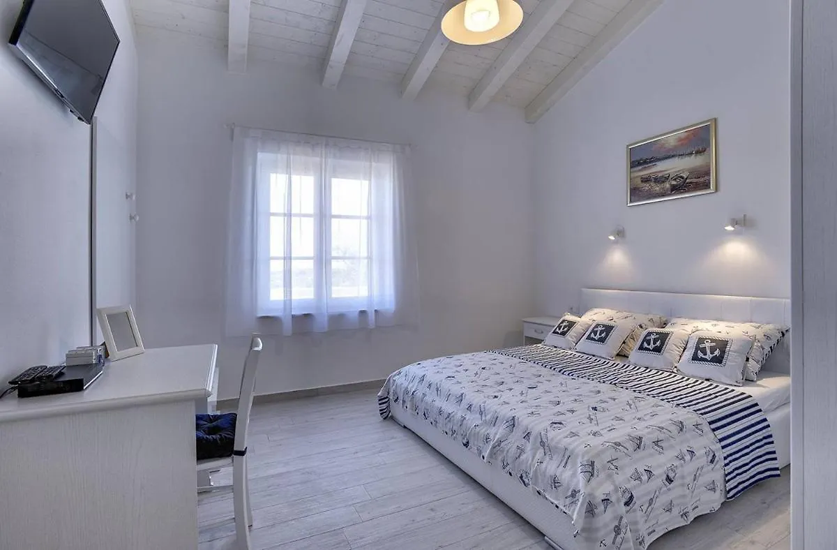 Holiday Home Casa Histria Kavran Chorvatsko